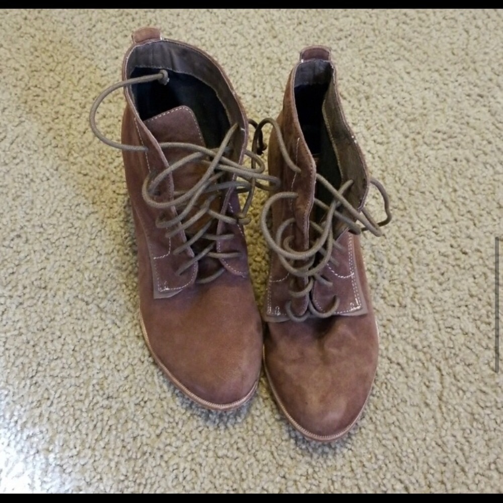 Dolce vita “Hal” suede ankle boots - Picture 2 of 5